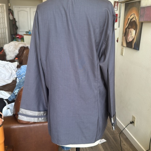 Asian Gray Mandarin Collar Jacket light weight medium - Picture 5 of 10